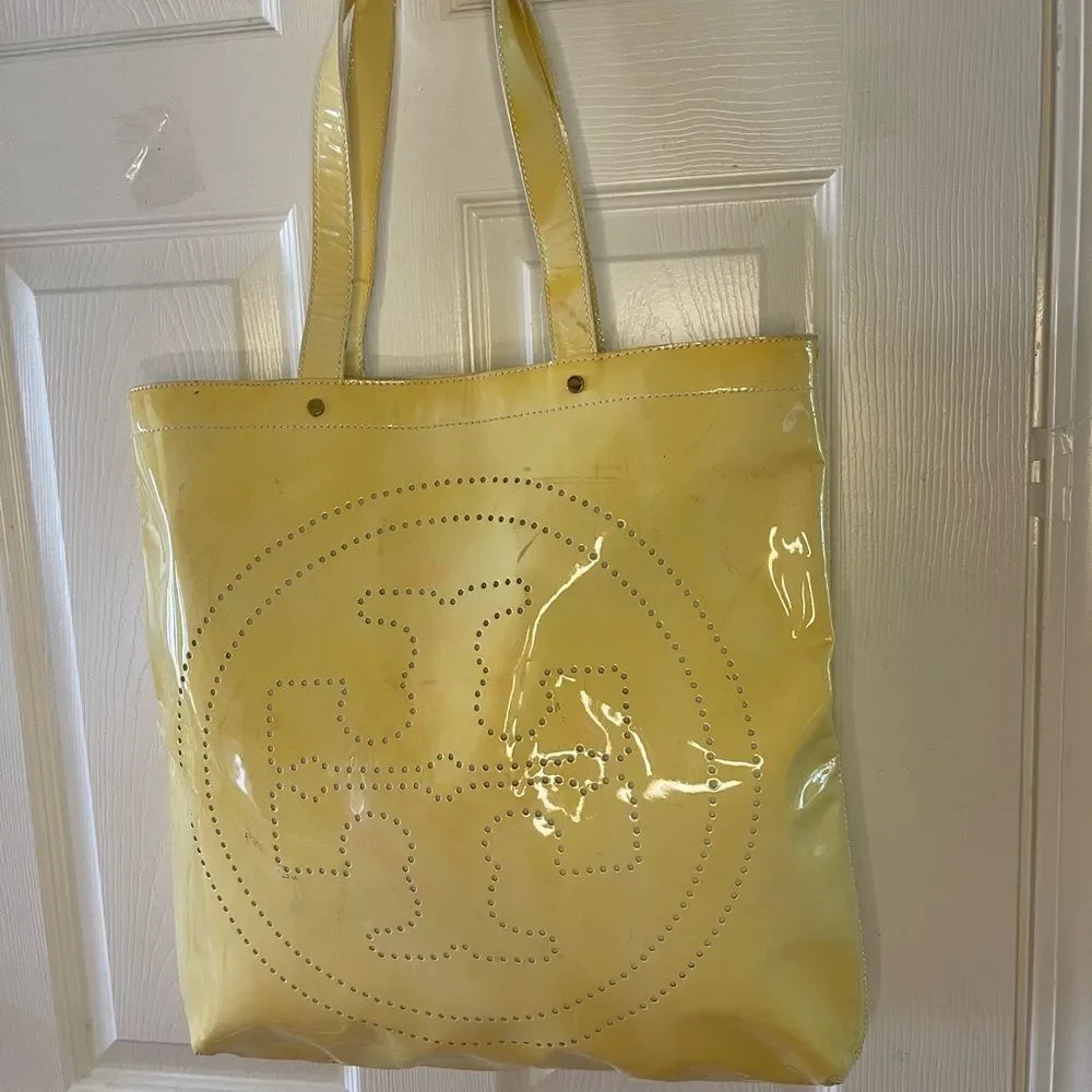 Authenticated Tory Burch leather patent yellow Large tote with dust bag